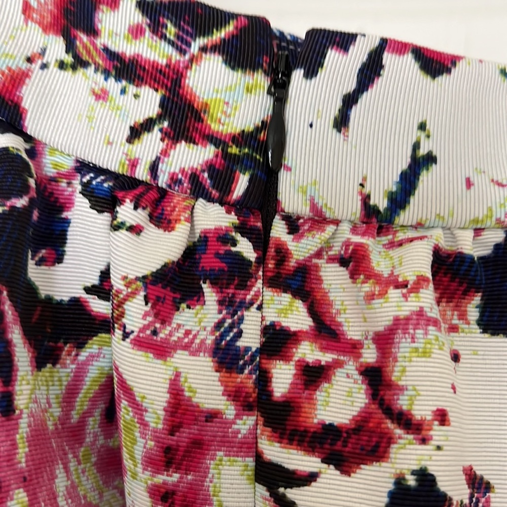 EXPRESS FLORAL SKATER SKIRT. - Picture 5 of 11